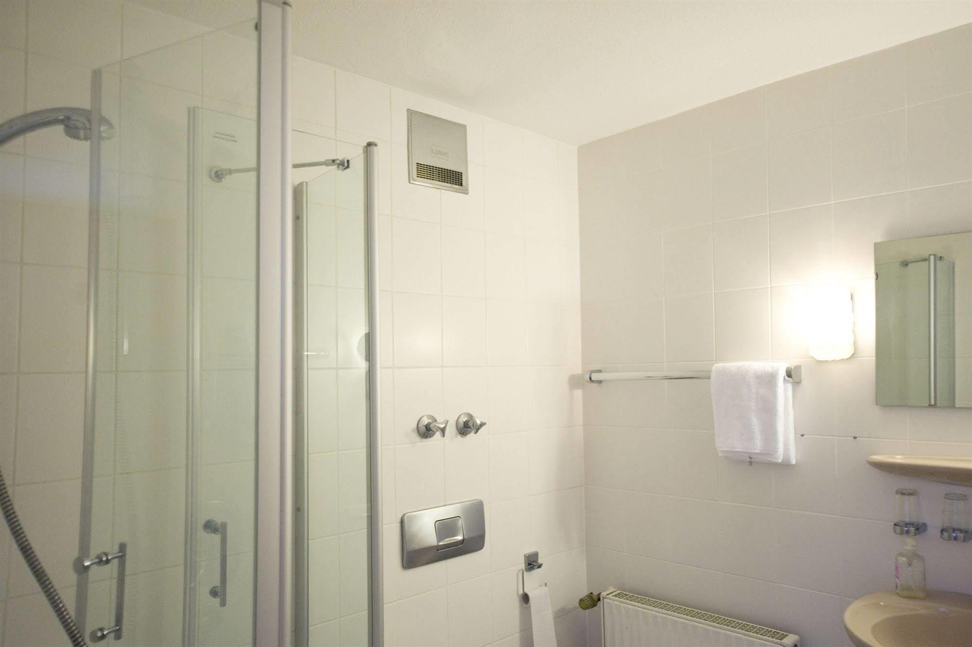Hotel Flora Dormagen Kültér fotó
