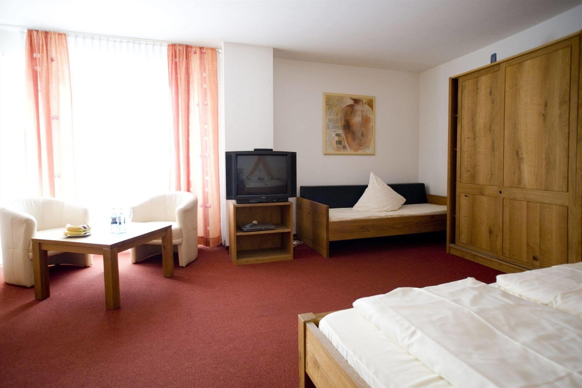 Hotel Flora Dormagen Kültér fotó