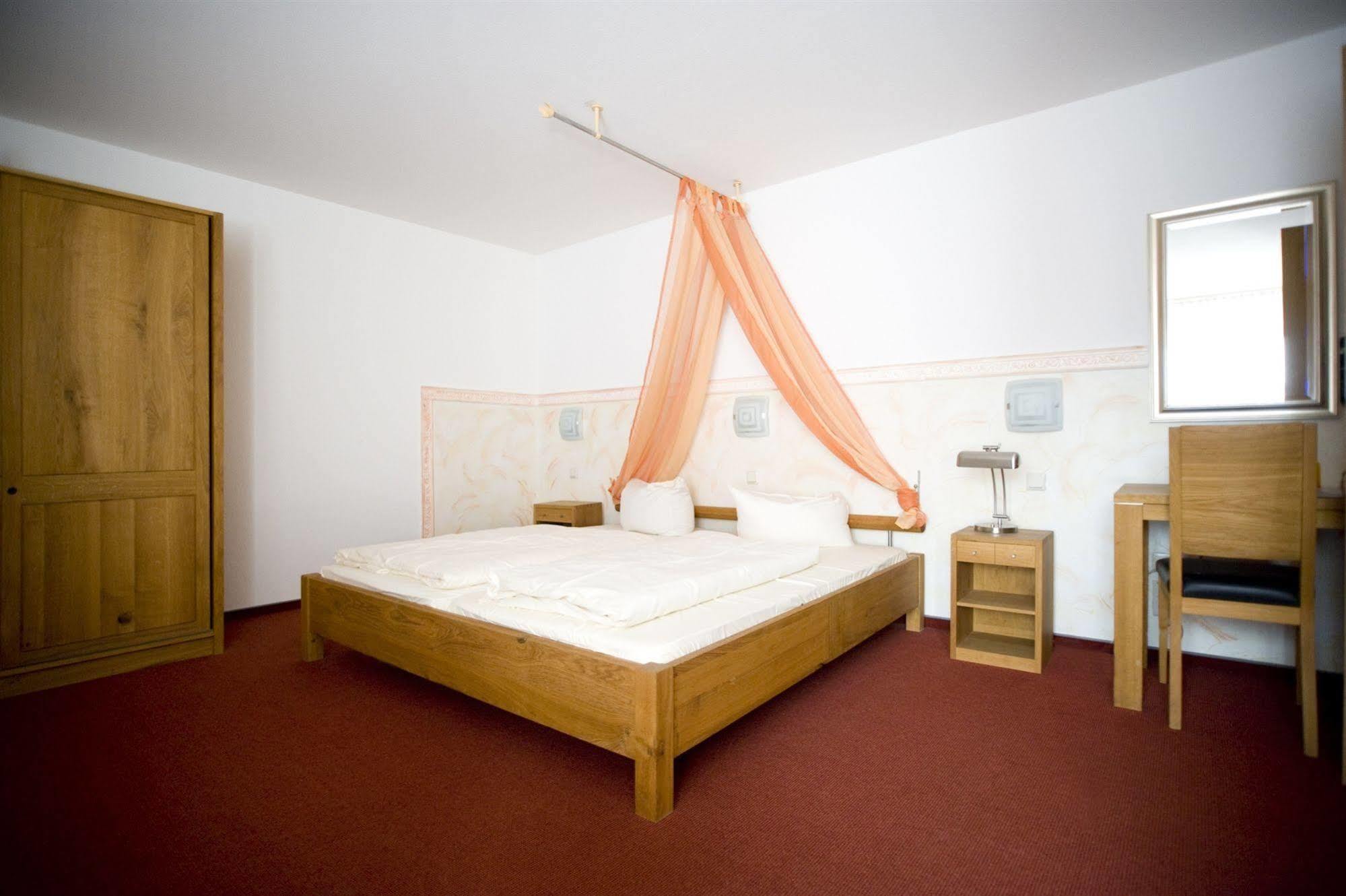 Hotel Flora Dormagen Kültér fotó